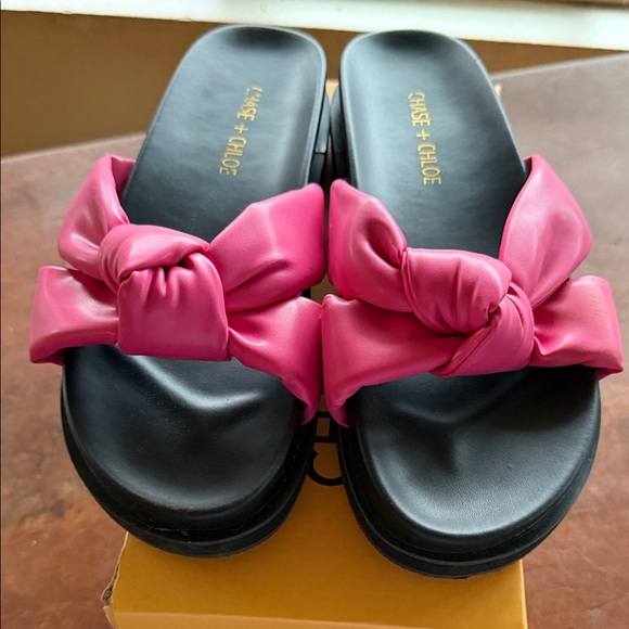 Chase + Chloe Shoes - Chase + Chloe Pink Bow Slide Sandals